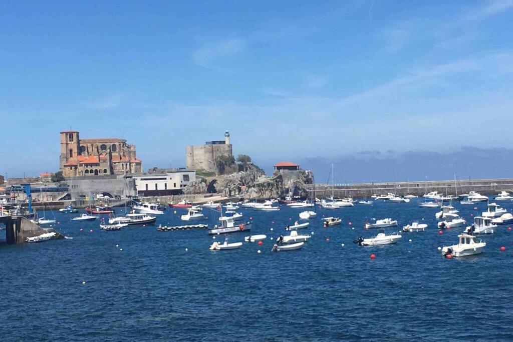 Apto Urbanización Piscina Céntrico Garaje Incluido Castro Urdiales Exterior foto