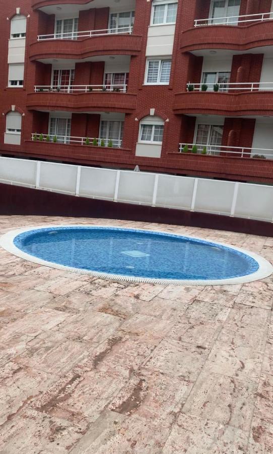 Apto Urbanización Piscina Céntrico Garaje Incluido Castro Urdiales Exterior foto